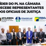 Líder do PL na Câmara recebe representantes dos OJ